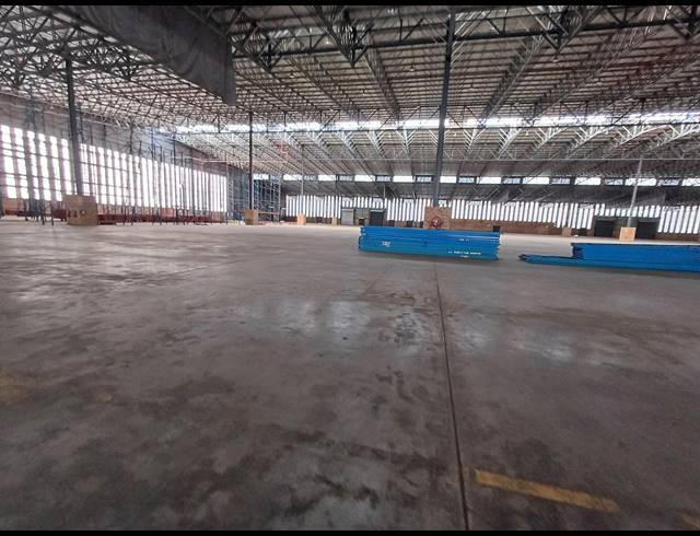 22,510M² WAREHOUSE TO LET IN COSMO CITY
